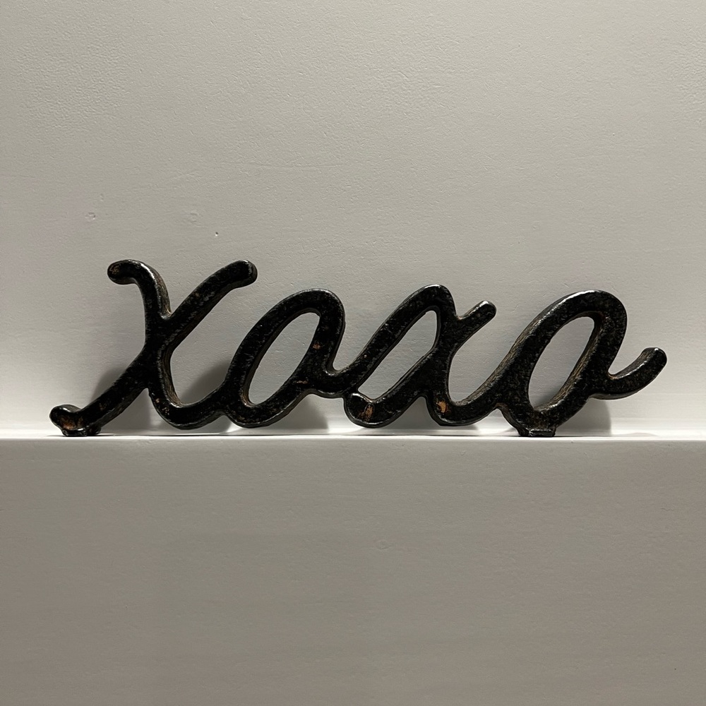 Xoxo bronze tone metal plaque